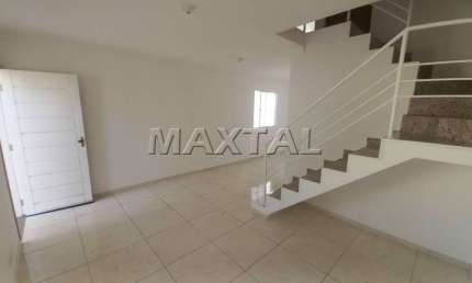 Majestoso  Sobrado ensolarado com 80m², 3 dormitórios, 1 suíte, sala ampla, 3 banheiros e 1 vaga