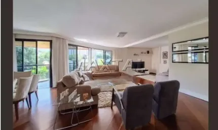 Apartamento em santana  com 4 quartos, sendo 3 suítes, e 4 banheiros no total.