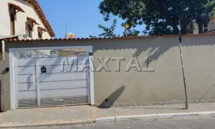 Casa à venda na Água Fria com 80m². Com 2 quartos e 1 suíte, em terreno de 300m².