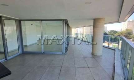 Apartamento a venda, Santana, 265,60 m², 4 suítes, sala, e 4 vagas de garagem.