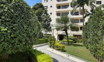 Apartamento à venda de 157m², 4 dormitórios sendo 1 suíte, e 3 vagas de garagem, no Horto Florestal.