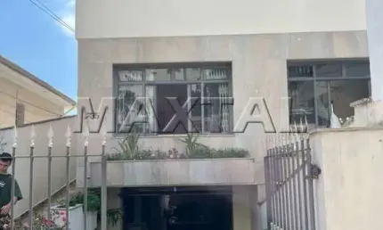 Sobrado à venda de 213m², 3 dormitórios, 3 banheiros e 4 vagas na Água Fria.