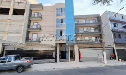 Apartamento à venda, com 2 dormitórios, 1  banheiros, área de serviço em santana.
