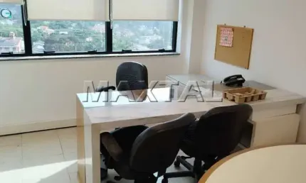 Sala comercial  à venda no Alphaville com  2 banheiros, ar condicionado, mobiliada e 1 vaga.