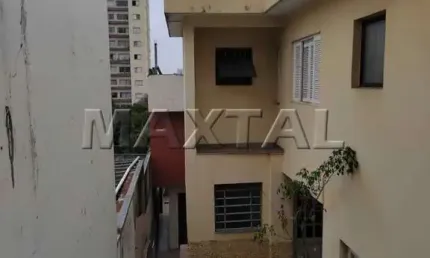 Sobrado à venda. com 4 casas no mesmo terreno, com 4 vagas de garagem, em Santana.