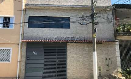 Sobrado 160m²,3 Dormitórios,2 Banheiros, Quintal com Lavanderia Grande e 2 Vagas de Garagem