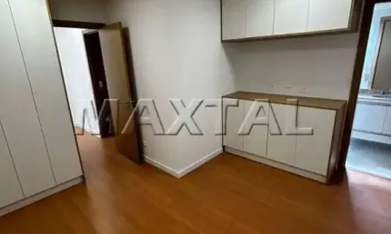 Apartamento no jardim são paulo. com 2 quartos, 2 banheiros sendo uma suíte e 1 vaga de garagem.