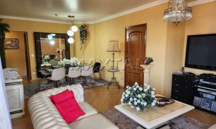 Apartamento de 3 Quartos, 1 Suíte e 2 vagas de garagem. Com 161 m²  na Água Fria.