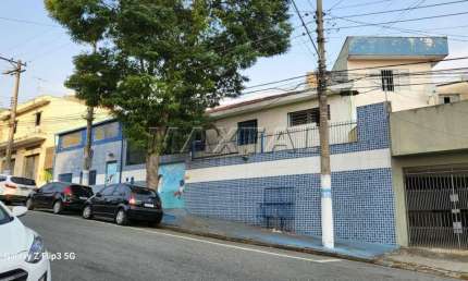Casa comercial de  400m². Com 4 dormitórios, 1 suíte, 6 vagas, -  Casa Verde.