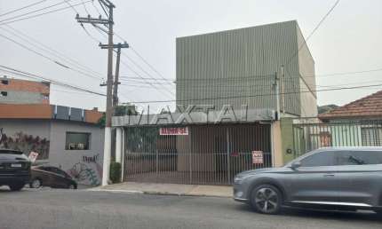 Prédio comercial para alugar no Tucuruvi com 13 salas, recepção, refeitório, 8 banheiros e 3 vagas.
