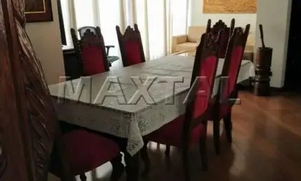 Apartamento com 3 dormitórios, 1 suíte e vaga de garagem, com 160 metros. em santana.