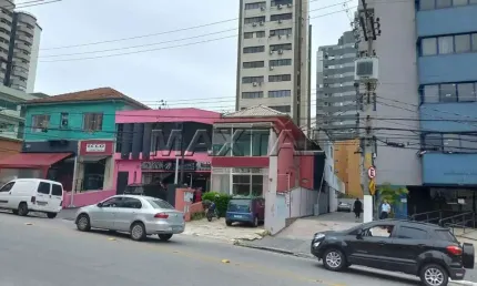 Prédio comercial à venda na Av. Nova Cantareira, com 300m²,  com 2 lojas de 150m²  e 2 vagas.