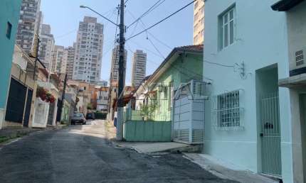 Casa de Vila 75m² em Santana para alugar. Com 2 dormitórios, a 3 minutos da Avenida Braz Leme.