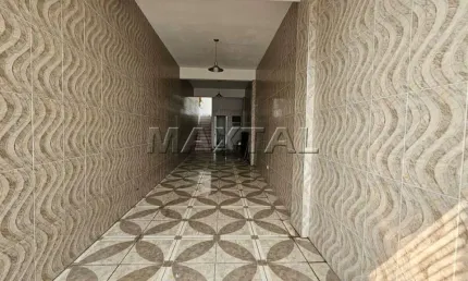 Casa Comercial à venda com 326m², 3 quartos, 6 banheiros, 6 vagas, 2 salões, imóvel com renda.