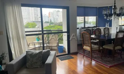 Apartamento à venda, 3 suítes, 5 banheiros, 3 vagas de garagem, com sacada. Em Higienópolis.
