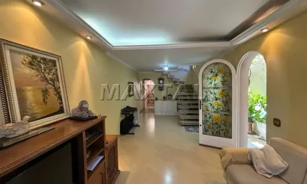 Sobrado com 3 Quartos, com  1 suite, 2 vagas de garagem e edícula, próximo a Braz Leme.
