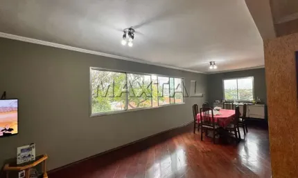 Sobrado à venda no Mandaqui de 300 m², com 3 dormitórios e salão no térreo com 150 m² e 2 vagas.