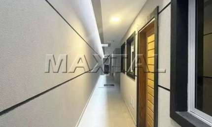 Apartamento à venda com 2 dormitórios, e sala de 33m². Na Vila Isolina Mazzei.