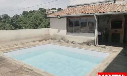 Sobrado à venda de 300m², com 5 dormitórios 2 suítes e 4 vagas de garagem no Jardim Guapira.