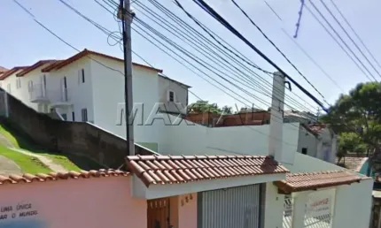Casa no bairro Vila Nova Mazzei, próximo ao Shopping/metrô Tucuruvi. Com 2 dormitórios e 2 vagas.