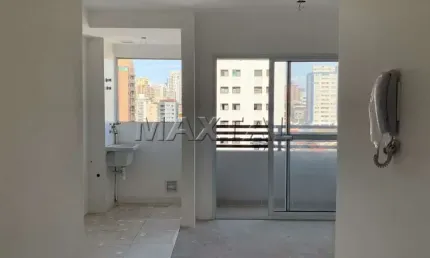 Apartamento 40m²  à venda, vila pauliceia, 2 dormitórios e sala com varanda.