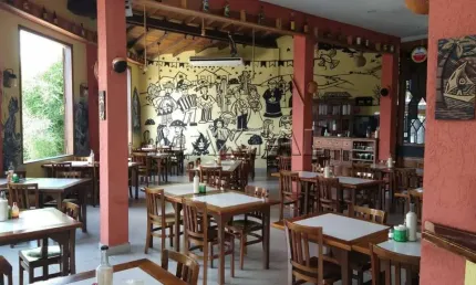 Prédio 500 metros quadrados para locação na Engenheiro Caetano Alvares - Antigo Restaurante