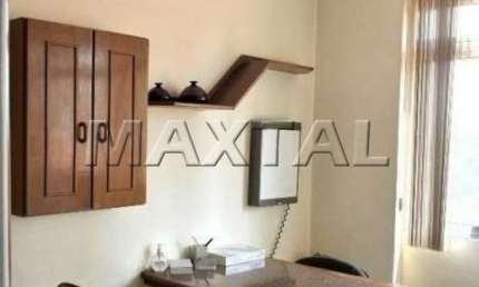 Sala comercial à venda na Mooca, com 34m², 1 banheiro e recepção. Iluminado e com armários.