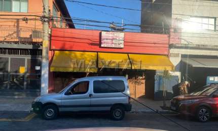 Salão comercial à venda, de 230m². Com 2 banheiros, no Jardim Brasil, ótima localização.