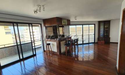 Apartamento à venda, de 280m², 4 dormitórios, 2 suítes, 5 banheiros, 4 vagas, sacada, em Santana.