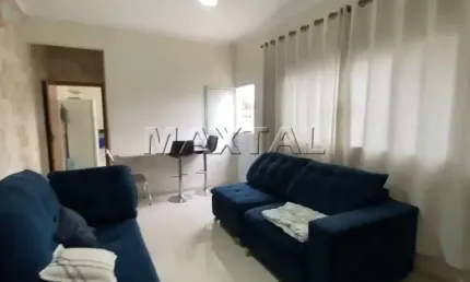 Sobrado à venda com três casas em um único terreno  70m² de área construída!