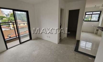 Apartamento Parada Inglesa com 2 dormitórios, 1 banheiro, sem vaga de garagem, 47m²