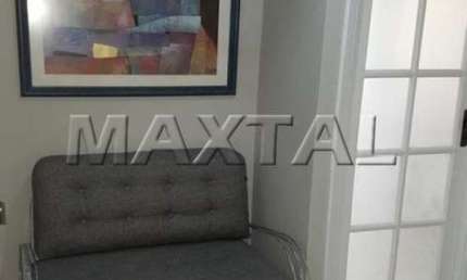 Sala Comercial com 30m² com 2 ambientes sendo uma recepção, 2 banheiros e 1 vaga