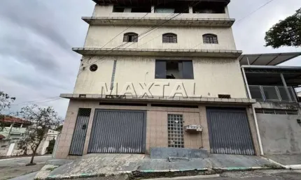 Sobrado à venda de 4 andares, 3 vagas de garagem e 250m², no Parque Itaberaba.