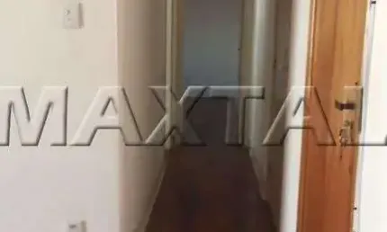 Apartamento a venda 83m², 2 quartos, 1 banheiro, 1 sala, 1 cozinha, 1º andar, sem elevador.