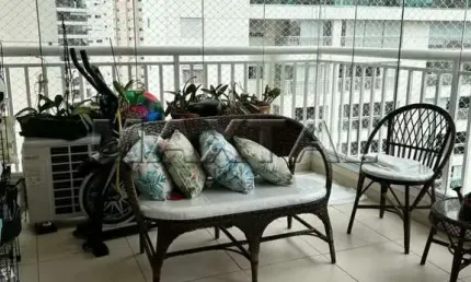 Apartameto na Mooca com 4 dormitórios, sendo 2 suítes, 202m², sacada gourmet e 4 vagas de garagem.