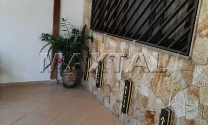 Sobrado à venda de 82m², com 2 dormitórios e 2 vagas de garagem - Casa Verde Alta.