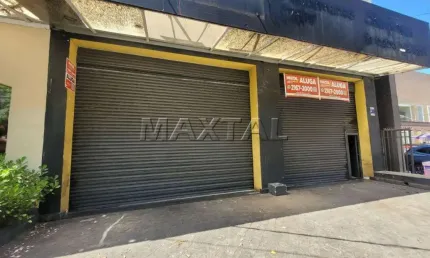 Loja comercial para locação na Braz Leme, com 2 banheiros e 4 vagas de garagem.