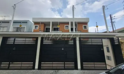 Sobrado Novo no Bairro do Sítio do Morro, 3 quartos sendo 1 suíte e 2 vagas, Casa Verde com Limão