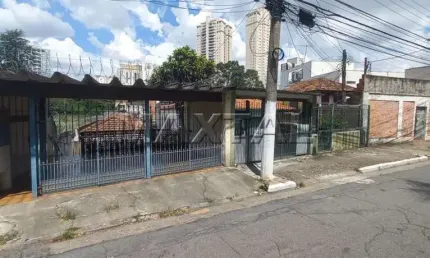 Terreno Jardim Paraíso, Região do Mandaqui, de frente para duas ruas, com casa no local para renda.