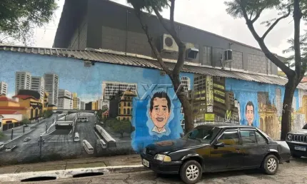 Imóvel comercial  na avenida engenheiro caetano álvares possuindo 400m² e 4 banheiros.