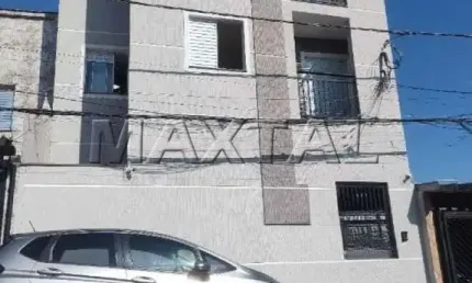 Apartamento 27m², 1 dormitório, 1 banheiro, 1 sala e área de serviço,  semi mobiliado.