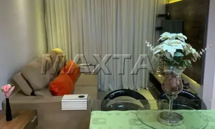 Apartamento à venda de 45m² com 2 dormitórios, 1 sala, no Jardim Modelo.
