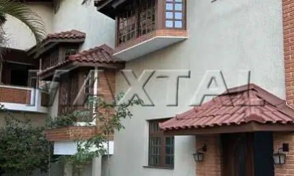 Sobrado de esquina à venda de 450m² com 3 dormitórios e 3 vagas, em Santana.