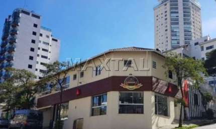 Loja Comercial com 600m², com 2 vagas, no Bairro Santa Terezinha.