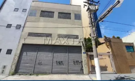 Galpão para locação em região comercial de santana, com entrada para caminhão.