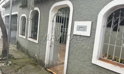 Sobrado à venda em santana com 3 quartos, 2 banheiros quintal e 2 vagas, ao lado da braz leme.
