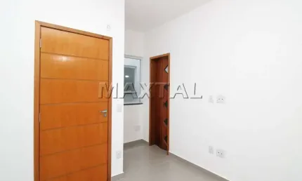 Apartamento para locação no  Parque Mandaqui, 40m² com 2 dormitórios, sala, cozinha e 1 vaga.