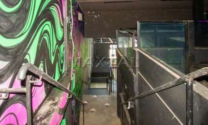Ponto Comercial de 250m² e 2 banheiros para Alugar, 200 metro do metrô Parada Inglesa.