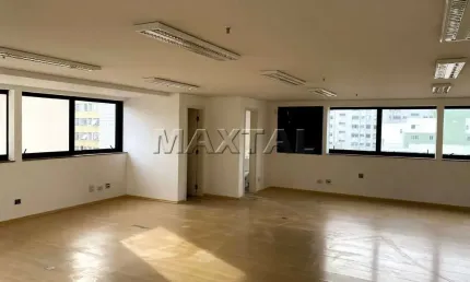 Conjunto Comercial na Av. Angélica 121m², 4 Vagas, Andar Alto, ao Lado do Metrô Marechal