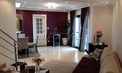 Cobertura à venda de 255m², com 4 dormitórios, 5 banheiros e 4 vagas, na Parada Inglesa.